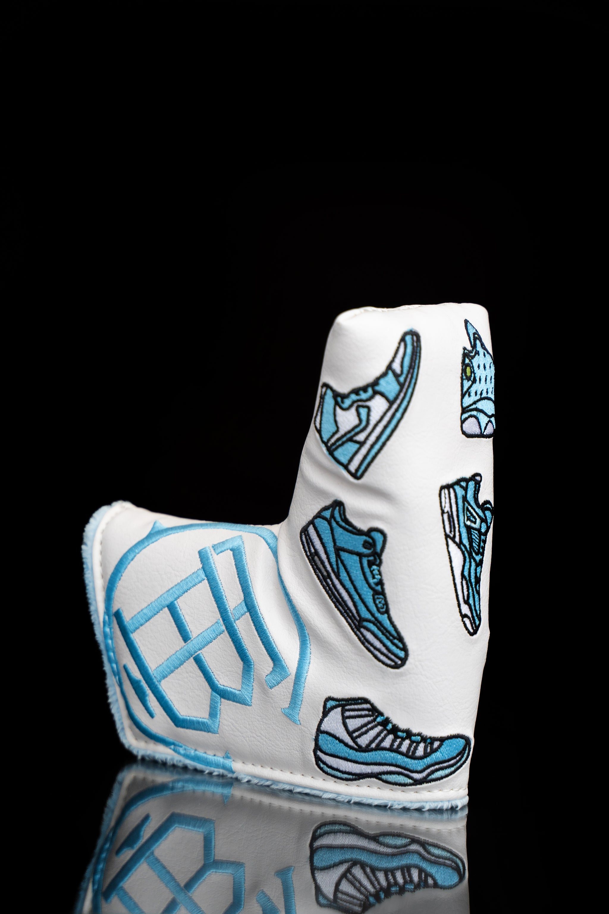 2021 Sneakerhead (Blue & White)